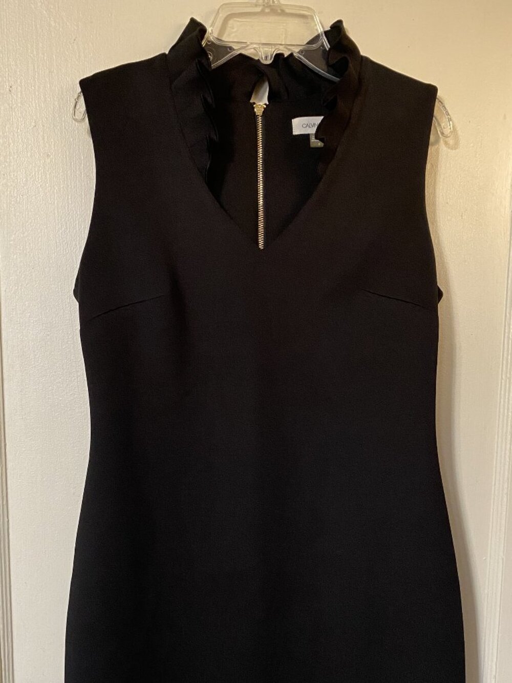 Calvin Klein Black Sleeveless Ruffle Trim V Neck Shift Sheath Dress Size 6
